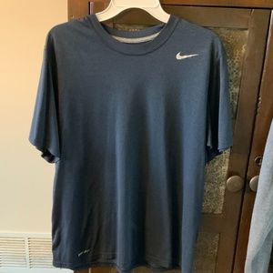 Men’s large Nike dri-fit tech shirt